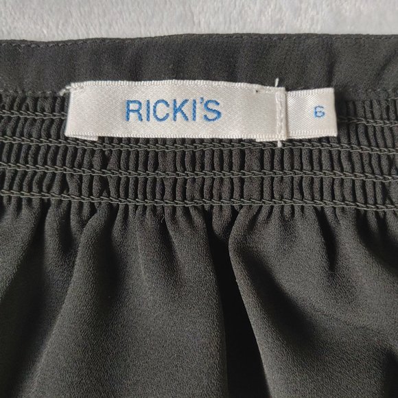 Ricki's Plaid Peasant Top - Picture 8 of 10